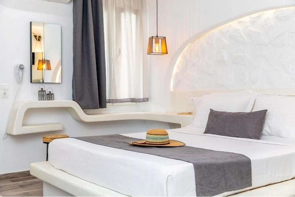 Blue Heart Luxury Suites Naxos City Exterior photo